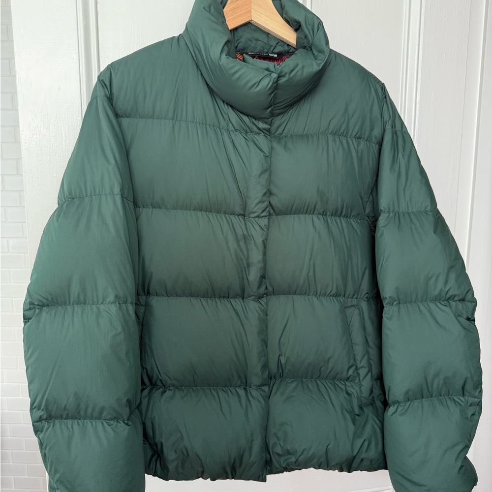 Uniqlo Green Puffer Jacket Quilted Design